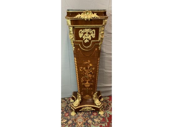 Marble Top Inlaid Gold Ormolu With Paw Feet
