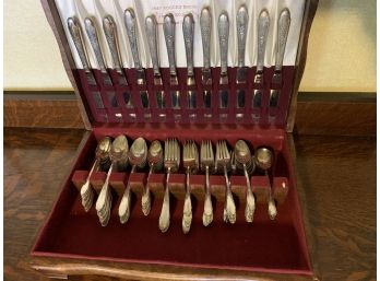 Am. Rogers And Son 97pc Silver Plate Flatware Set