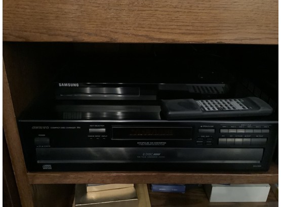 4 Piece Lot Of Electronics Including Onkyo And Sonos