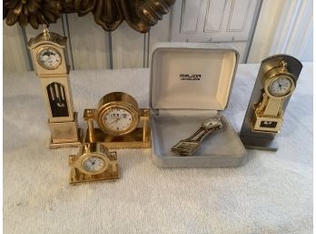 This Is A Grouping Of Miniature Clocks