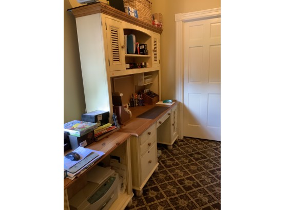 Incredible Desk With Cork Board Center And A Lot Of Storage