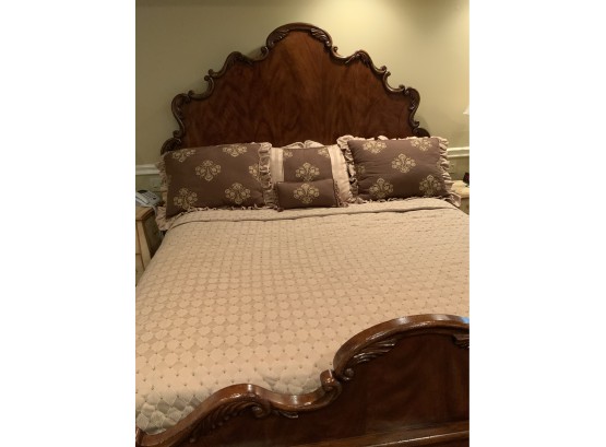King Size Bed Ensemble-comforter Set Including 4 Pillow Shams 2 Accents, Comforter And Bedskirt