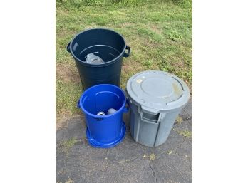 3 Garbage Cans With Lids