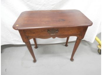 Queen Anne Mahogany Table With Drawer