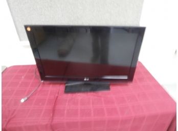 LG 32' Flat Screen Television Model #32CS560C2012-NO REMOTE