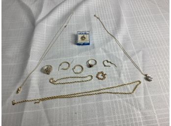 10K Assorted Jewelry  13.9 Grams