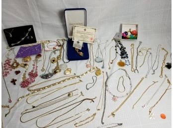 Costume Jewelry Lot Including A Cam Rose & Kross Reproduction Jacqueline Bouvier Kennedy Necklace