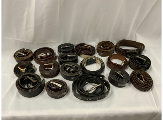 18 Assorted Belts