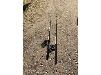 2 Fishing Rod With Reels
