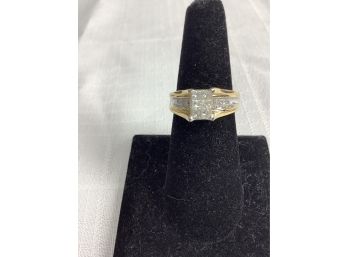 14K 1CT Diamond Cluster Ring 5.5 Grams