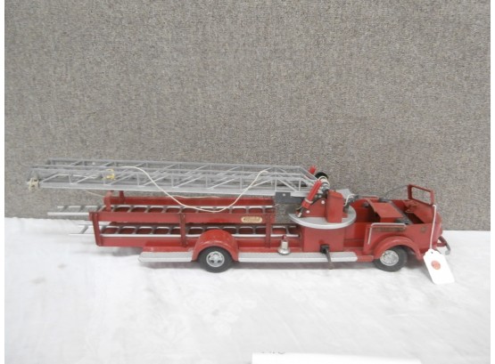 WM Doepke Mfg Co. Model Toys Rossmoyne Ariel Ladder Firetruck