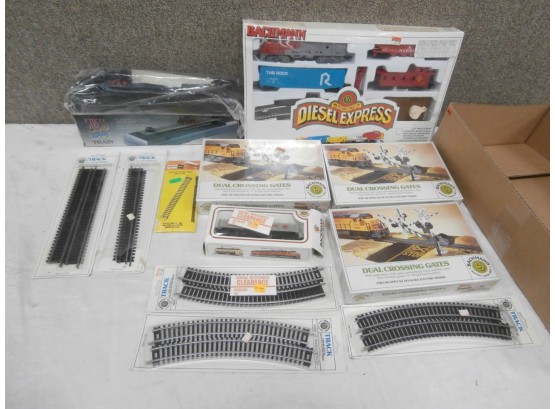 Sealed HO Scale Bachman Diesel Express Electric Train Set And 3 Sealed Dual Crossing Gate Track, Etc.