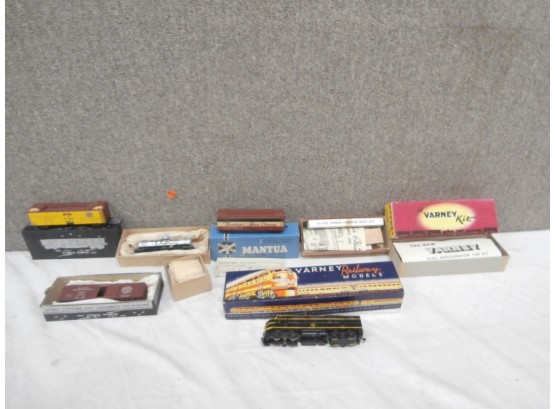 HO Scale Lot Of Trains
