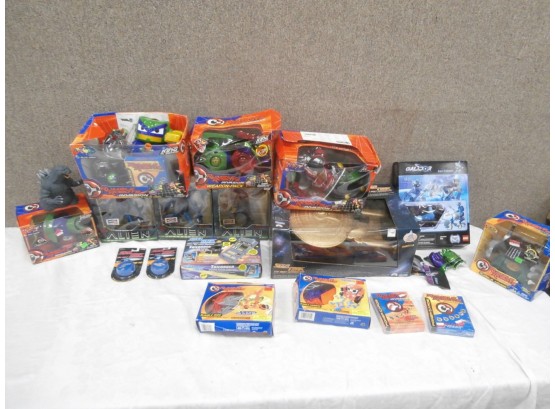 Science Fiction Toy Lot Including Rumble Robots (as Found), Alien Resurrection Action Figures, Star Trek, Etc.