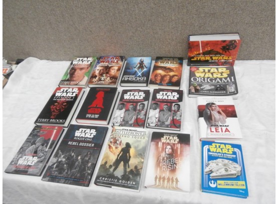 16 Star Wars Hard Cover And Paperback Books