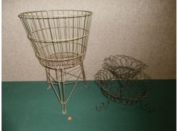Wire 2 Tier Footed Centerpiece And Planter