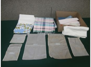 Textile Lot Including 5 Fabric Felt Draw String Bags For Steuben Glass Items (NO GLASS INCLUDED), Etc.