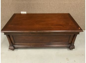 Thomasville Inlaid Mahogany Coffee Table With Pull Out Drawers On Both Ends