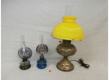 3 Piece Lighting Lot Including An Electrified Signed Rayo Oil Lamp With Reeded Yellow Case Glass Shade