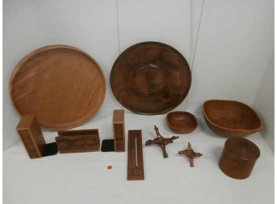 Treenware Lot Including 2 Signed Woodbury's Of Shelburne Hand Turned In Vermont Trays And More
