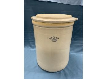 8 Gallon Crock With The Original Lid