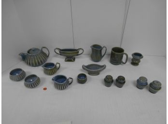 Lot Of Irish Porcelain By Wade Ireland Including A Tea Pot With Cover, 2 Open Sugars, 2 Creamers, Etc