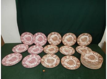 30 Thanksgiving Turkey Dinner Plates By Woods Burslen England, 6 Of Them Red, 24 Of Them Are Brown