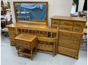 4 Piece Forest Solid Maple Bedroom Set