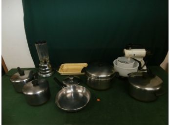 Various Revere Ware Copper Clad Stainless Steel Pots With Covers, Cuisine Cookware Frying Pan, And More