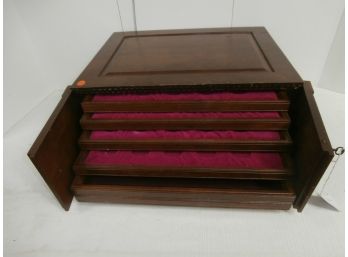 Mahogany Coin Or Medal Table Top Collectors Cabinet With Key