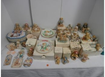 Large Lot Of Cherished Teddies By Enesco