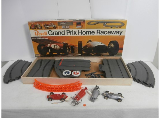 Revell Grand Prix Home Raceway 1-24 Scale