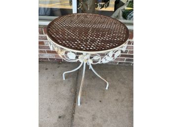 Metal Round Iron Table With Rose Detail