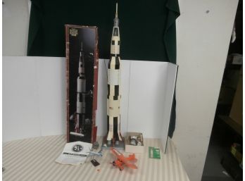 Built Up Model By Revell The History Makers Apollo And Saturn V Rocket, Etc.