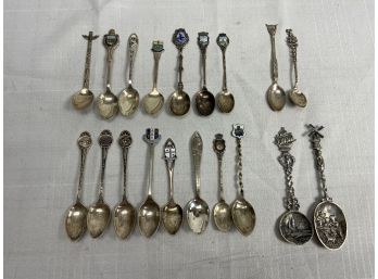 19 Collector Spoons Including Sterling And .800 Silver 5.6 Ozt