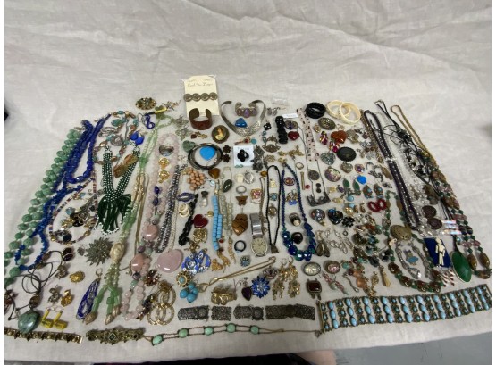 Vintage And Antique Costume Jewelry