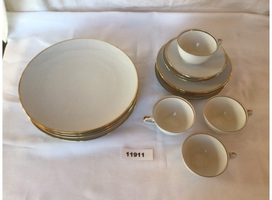 16 Piece Set Of Gold Rimmed China, Schumann, Arzberg Germany