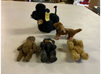 5 Small Stuffed Animals Or Bears, Including 1 Steiff
