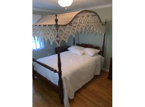 Cherry 4 Poster Canopy Bed With Canopy Topper, Full Size