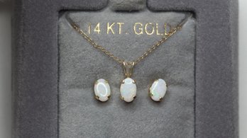 Natural Australian White Opal Pendant And Earring Set 1.05 Grams 18 Inches Gemstone Fine Jewelry