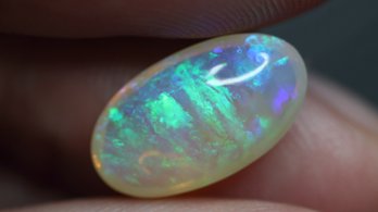 LOOSE AUSTRALIAN CRYSTAL OPAL 3.11CT 14mm X 8mm X 5mm NATURAL JEWELRY GEMSTONE CABACHON