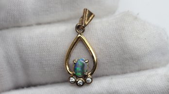 AUSTRALIAN CRYSTAL OPAL PENDENT STERLING SILVER 925 GOLD PLATED GEMSTONE JEWELRY