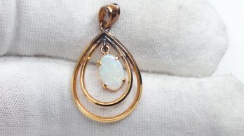 AUSTRALIAN OPAL PENDANT 925 STERLING SILVER GOLD PLATED NECKLACE