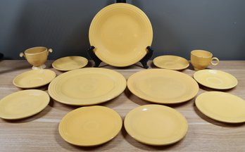 (13) Vintage Fiestaware Yellow Dishes