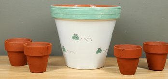 Patricia's Pots Painted Frog Pot Planter With 4 Mini Flower Pots