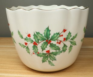 Lenox Christmas Holly Berry Large Bowl Cache Pot