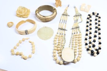 Vintage Jewelry Lot Bracelets, Brooches, Necklaces, Earrings,