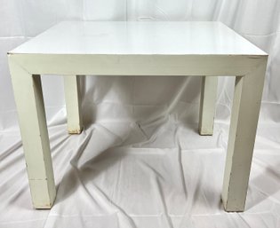 Vintage Lane Wood And Laminate White Side Accent Table Style #1571-05 MCM