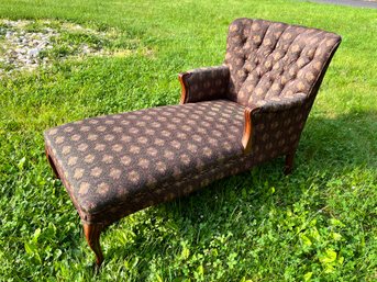 Vintage Upholstered Tufted Seat Chaise Lounge