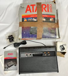 Retro Vintage Atari 2600 In Original Box